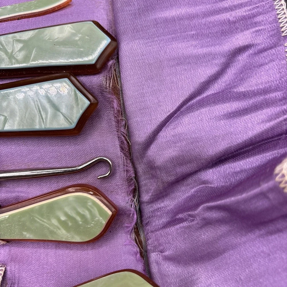 Vintage Art Deco Green Celluloid Vanity Manicure Set Leather Case